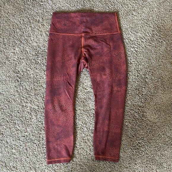 lululemon athletica Snake Skin Patterned Leggings - Picture 1 of 1